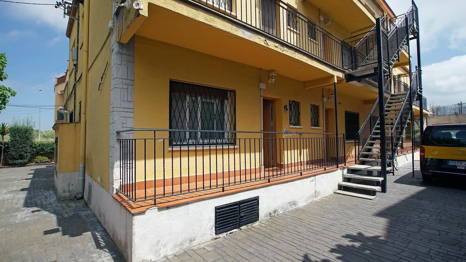 Caravel Be My Guest Castelldefels Apartment